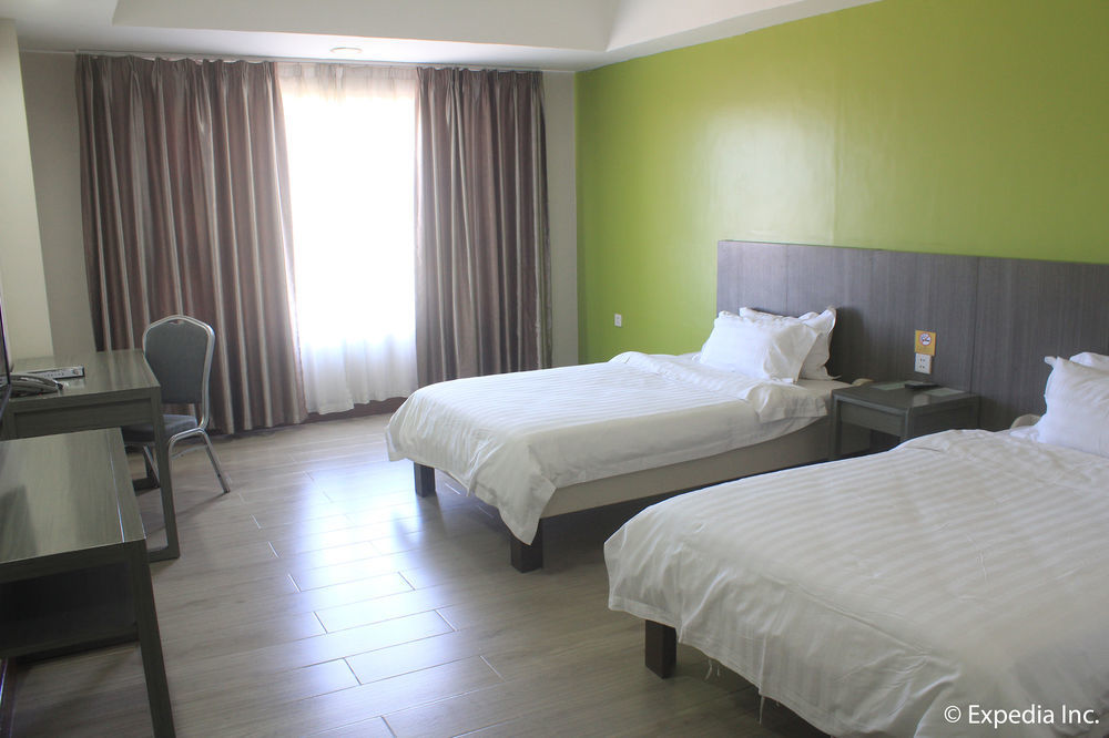 Newtown Plaza Hotel Baguio City Exterior photo